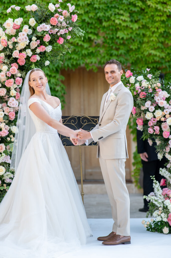 floral arch in Domaine de canaille